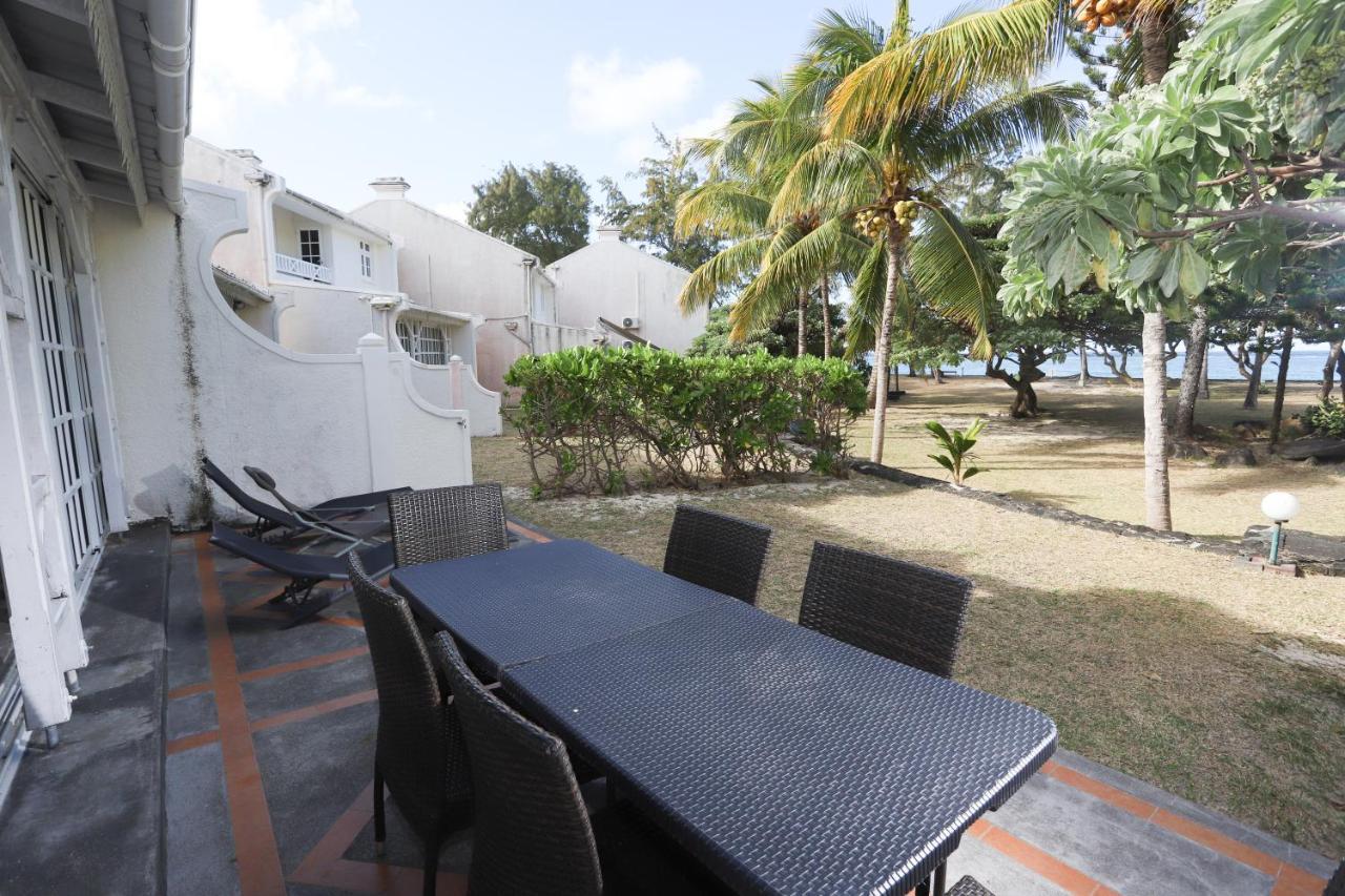 Fully Furnished Luxury Villa 3 Right On A Blue Ocean Belle Mare Exterior foto