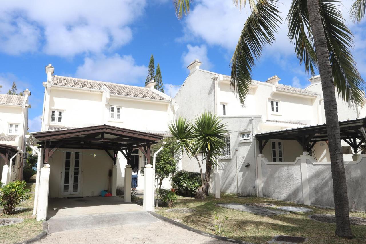 Fully Furnished Luxury Villa 3 Right On A Blue Ocean Belle Mare Exterior foto