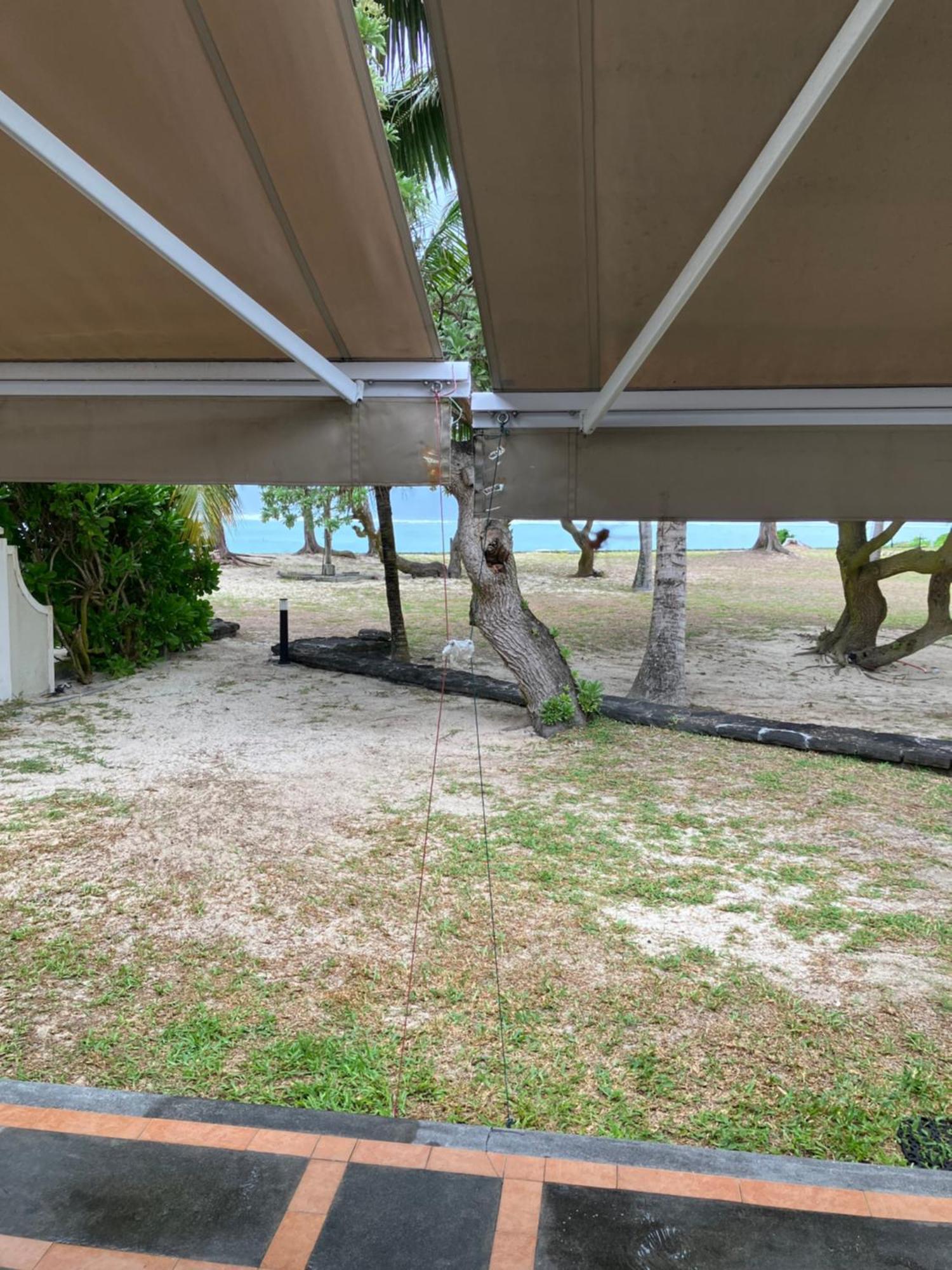 Fully Furnished Luxury Villa 3 Right On A Blue Ocean Belle Mare Exterior foto